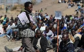 Sudafrica: Continuano le proteste di minatori